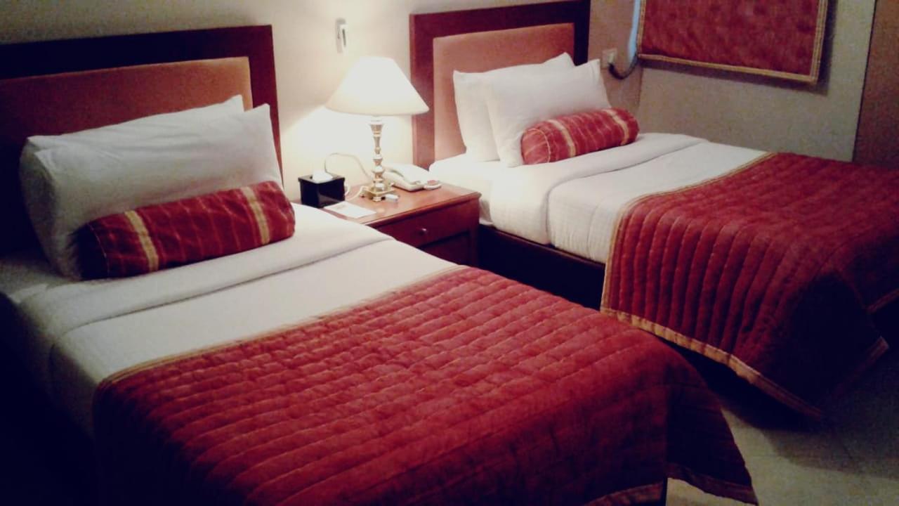 The Lalit Traveller Khajuraho Hotell Exteriör bild